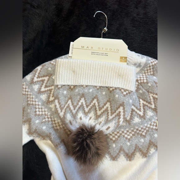 NWT Sweater & Hat Set - Picture 4 of 5